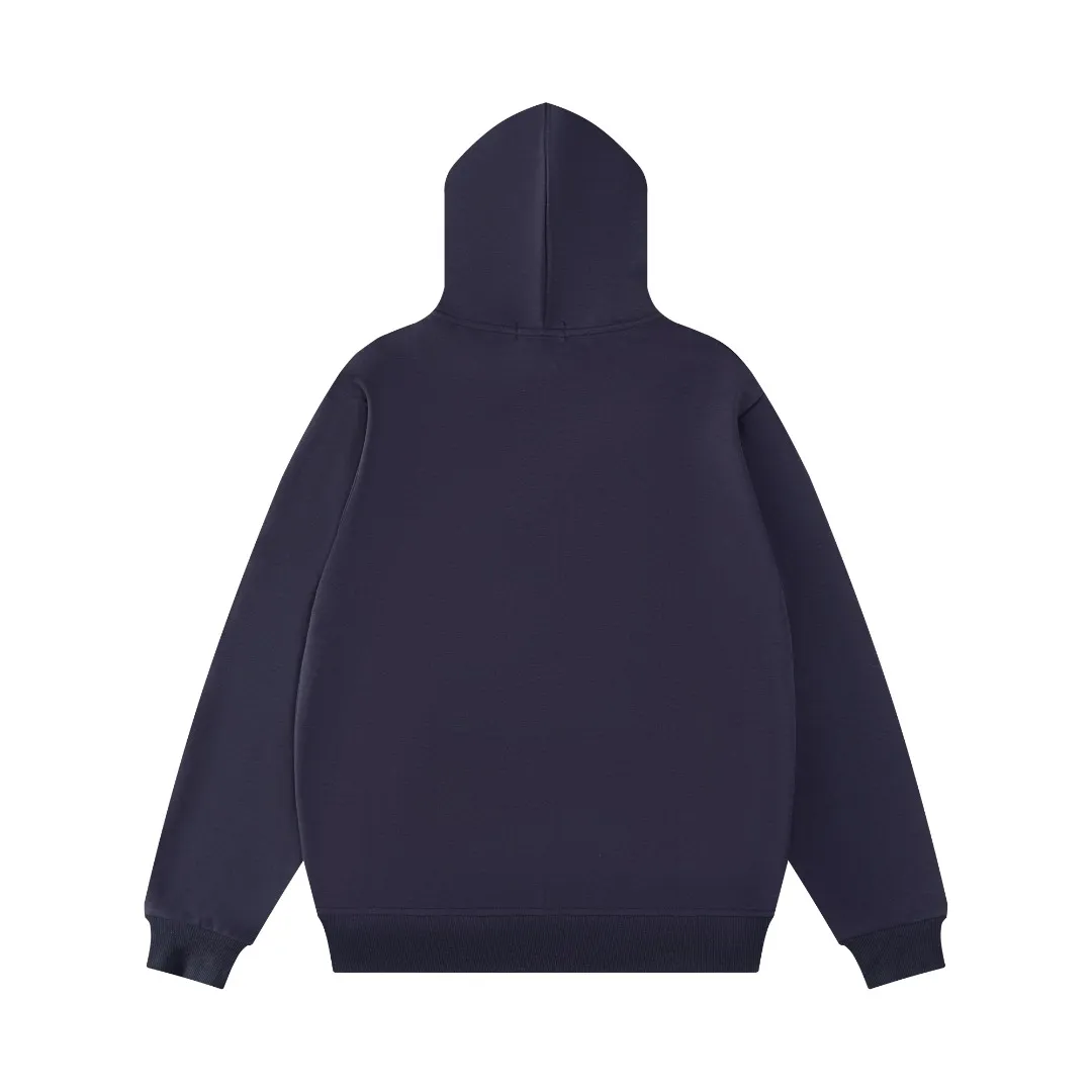 P236 #R95 Ralph Lauren/Ralph Lauren Twelve Color Pony🐎 Embroidered zipper cardigan jacket hooded sweatshirt This hooded sweatshirt is decorated with a simple style that represents Ralph Lauren. It is paired with a pony embroidery pattern, which is three-dimensional and full! The solid color fabric paired with exquisite embroidery instantly sets it off! Hooded sports design, loose and casual fit! The overall texture is very strong! Through the pictures, we can feel the thickness and texture of custom-woven and dyed threads. The workmanship is exquisite. They are shipped from major foreign trade factories. They are all made by masters with many years of experience. Everything is of high standards and requirements! Simple and versatile style ~ super delicate and soft, close to the body without being tied, all fabrics and accessories are original custom-made and of high quality! Perfectly reflects the brand’s sense of superiority! Standard cut, comfortable stretch, unrestricted movement! Highly practical, high-end and classy! Versatile style ~ can be paired with jeans or jogging pants. Ideal for transitioning from your morning commute to weekend events!  Color: Black with red label Black with white label Khaki Navy blue with red label Navy blue with white label White Light gray Dark gray Burgundy Army green Light blue Pink Size: S M L